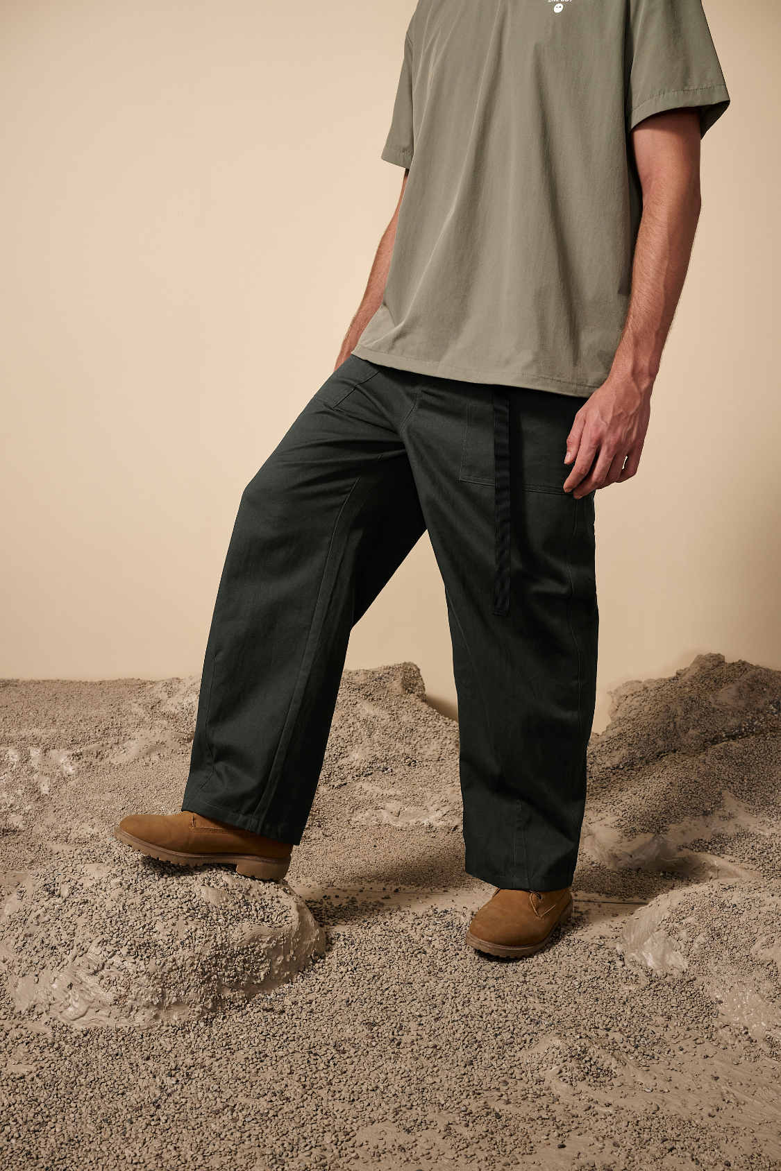 Buckle Belt Loose-Fit Cargo Wide-Leg Trousers for Men